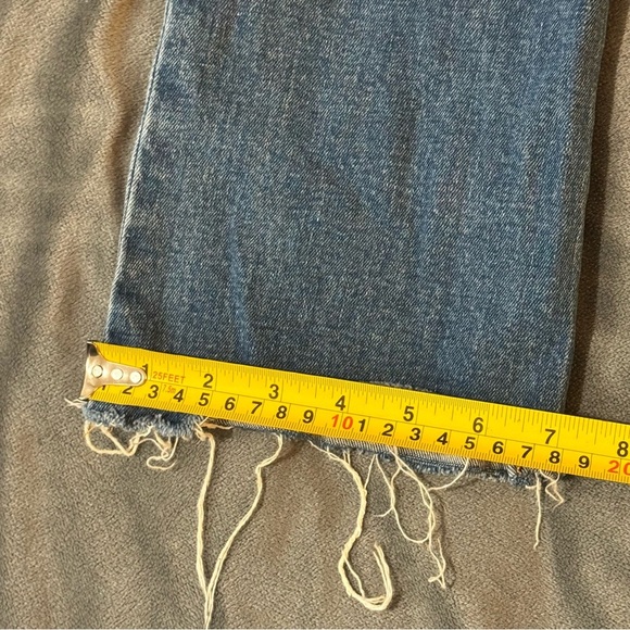 Zara Denim Blue Jeans
#1202 - Picture 8 of 8